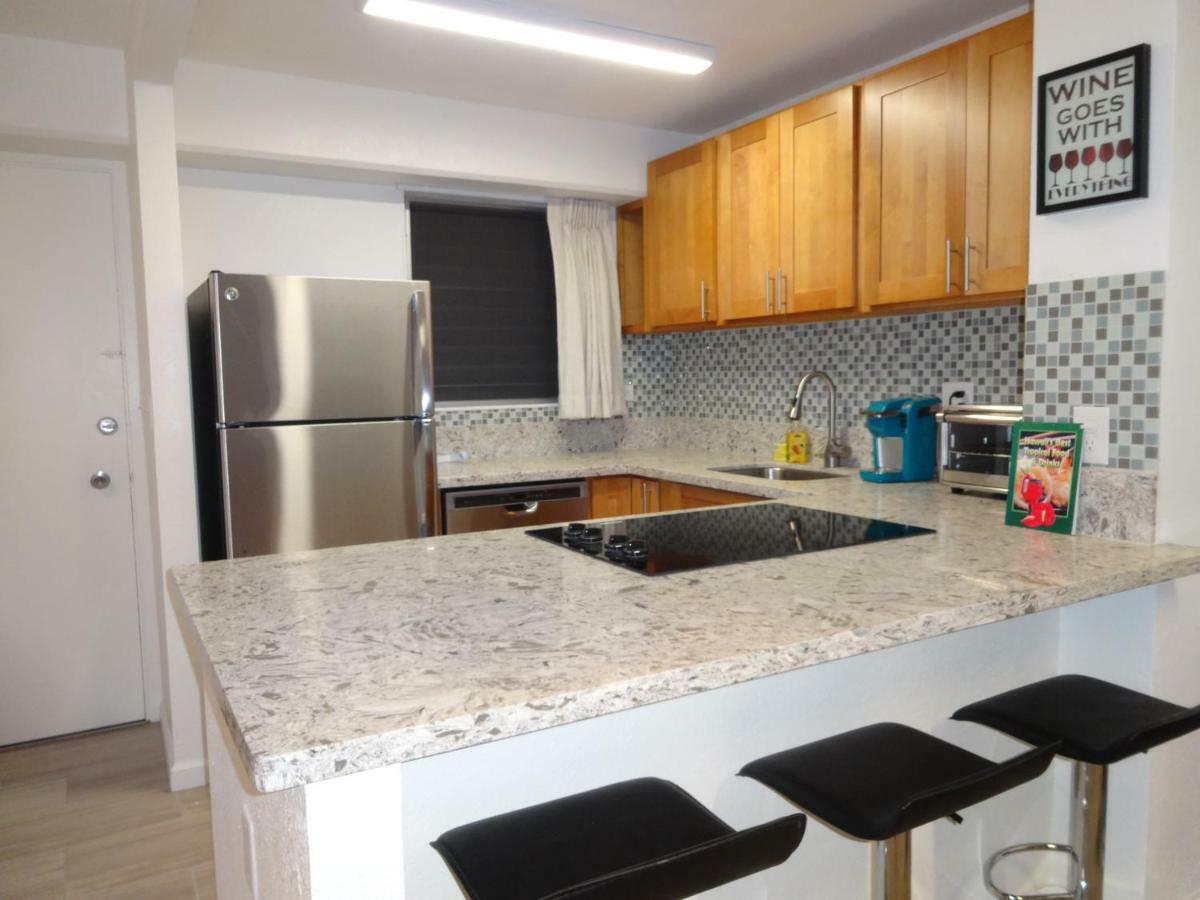 Waikiki 2Br King/King Beds Newly Renovated Appartamento Honolulu Esterno foto